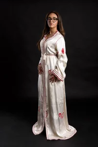 Caftan en Brochet de Soie Beige Réf : AS11