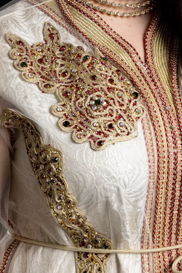 Caftan Blanc et Doré Réf : AS33
