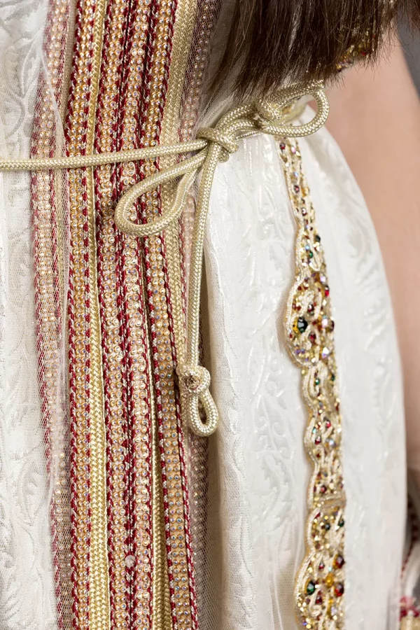 Caftan Blanc et Doré Réf : AS33