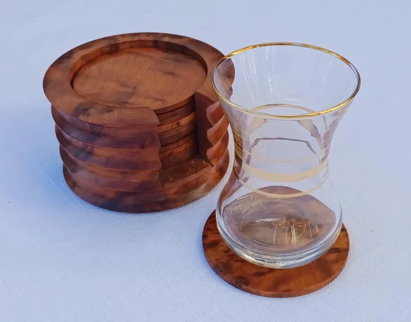 Ensemble de 12 sous-verres en Loupe de Thuya