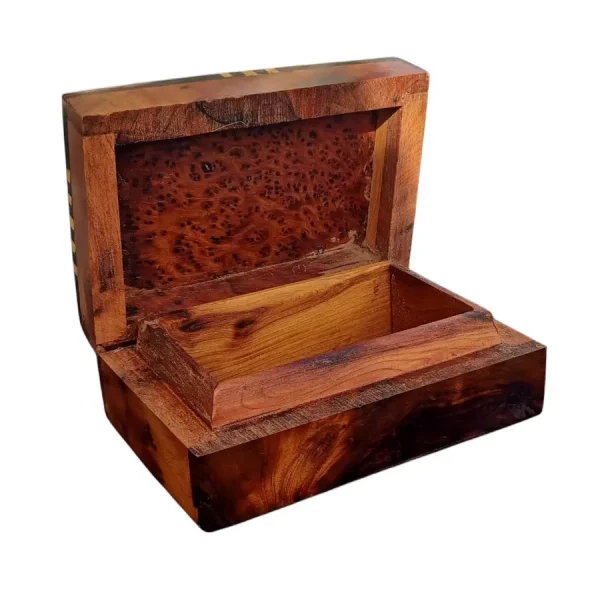 Boîte à motifs géométriques