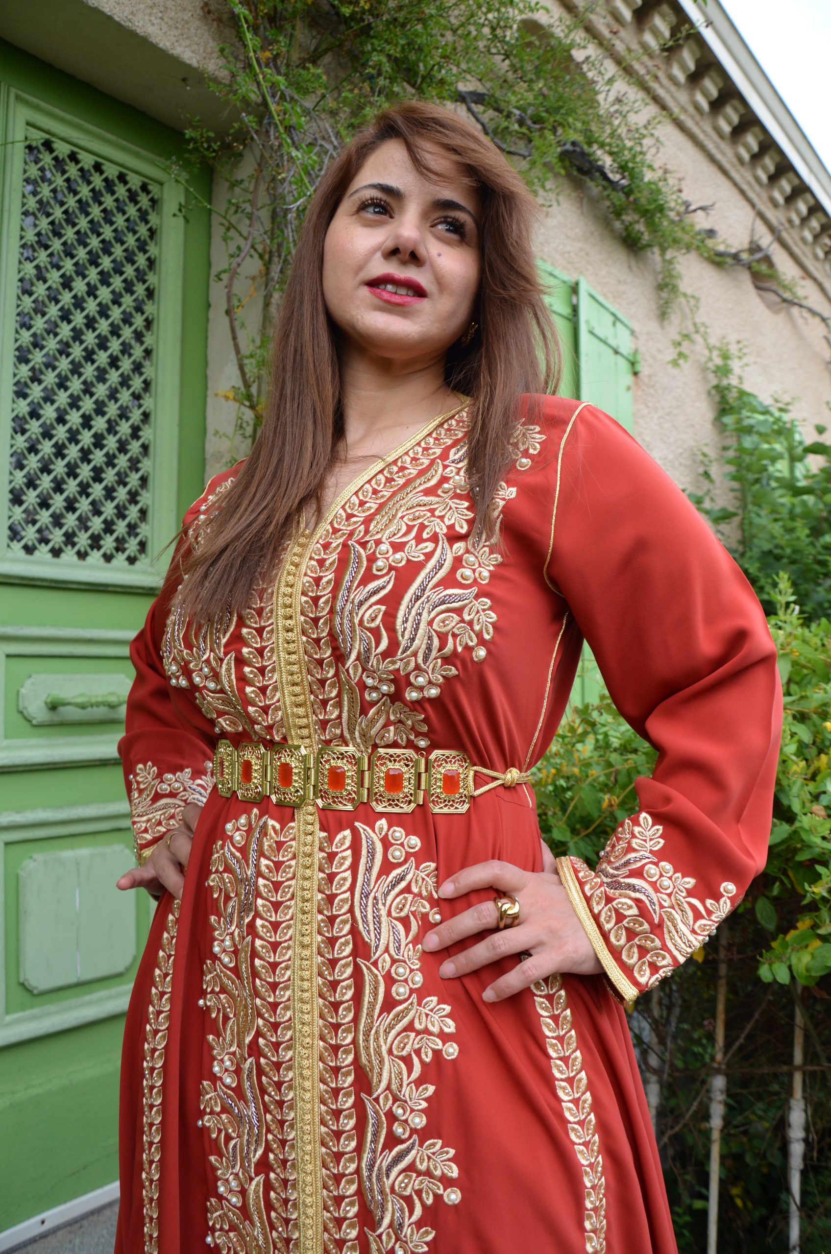 Caftan Orange Brodé de Perles et Fils Dorés : Réf AS38