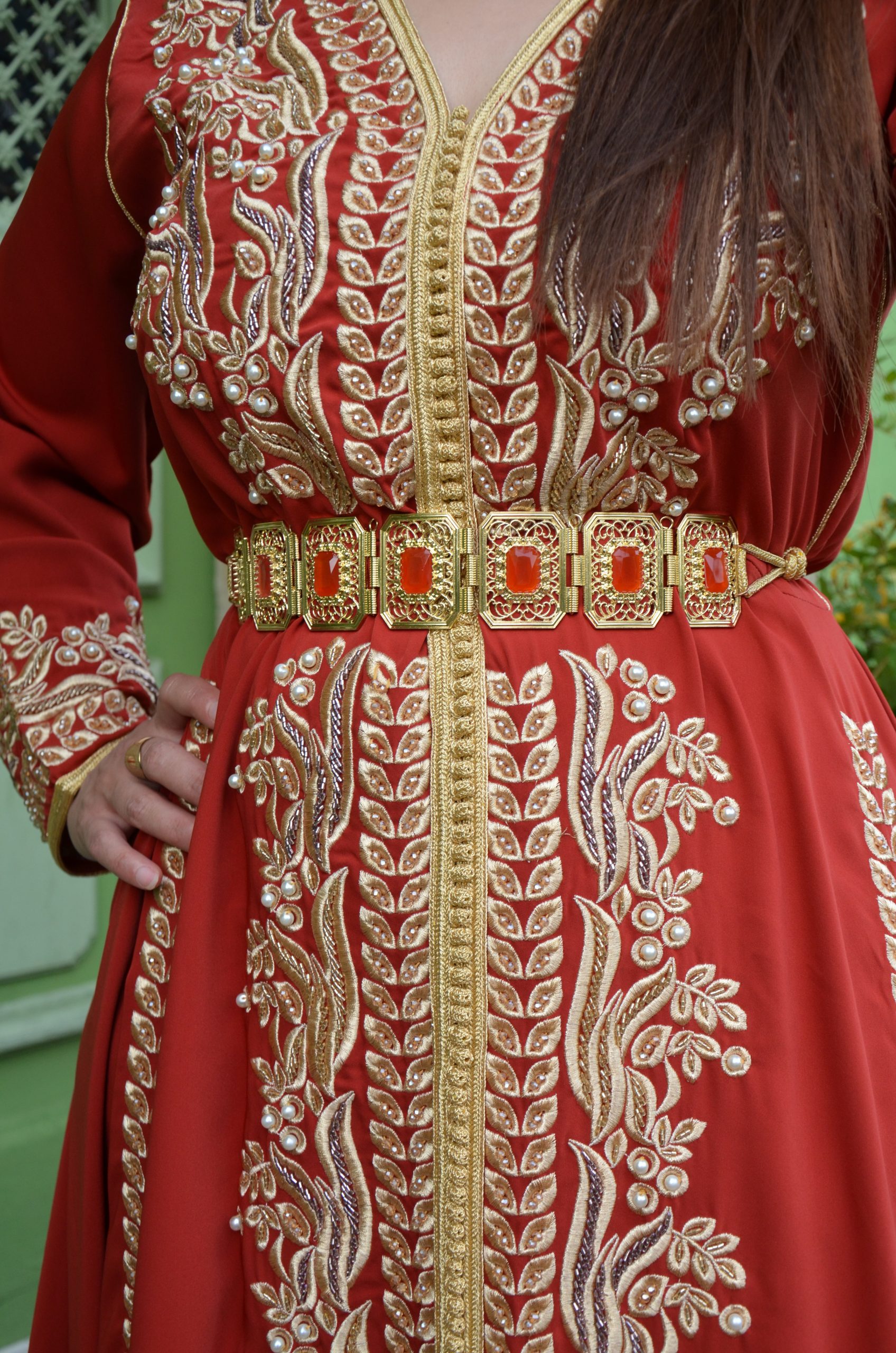 Caftan Orange Brodé de Perles et Fils Dorés : Réf AS38