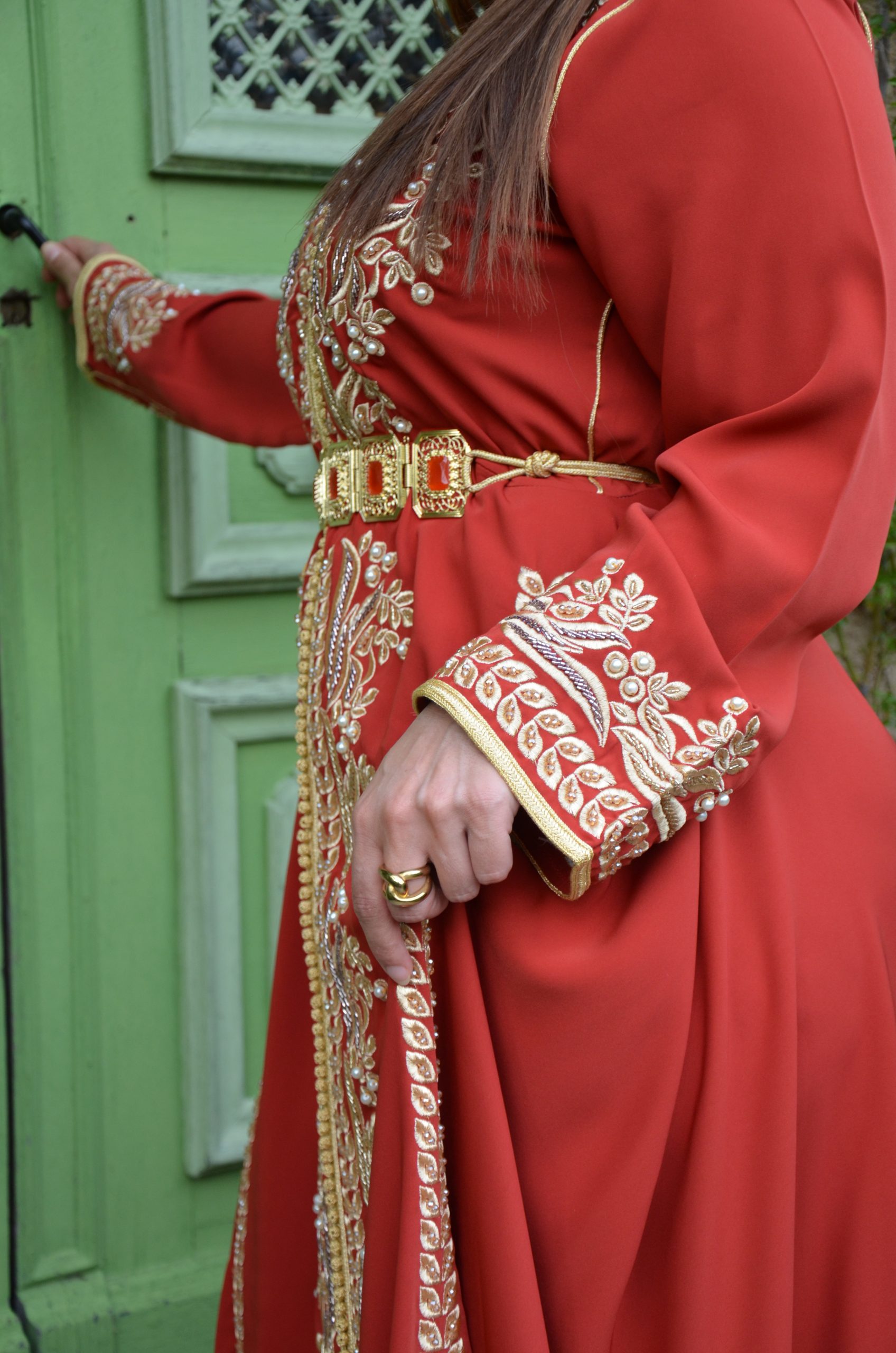 Caftan Orange Brodé de Perles et Fils Dorés : Réf AS38