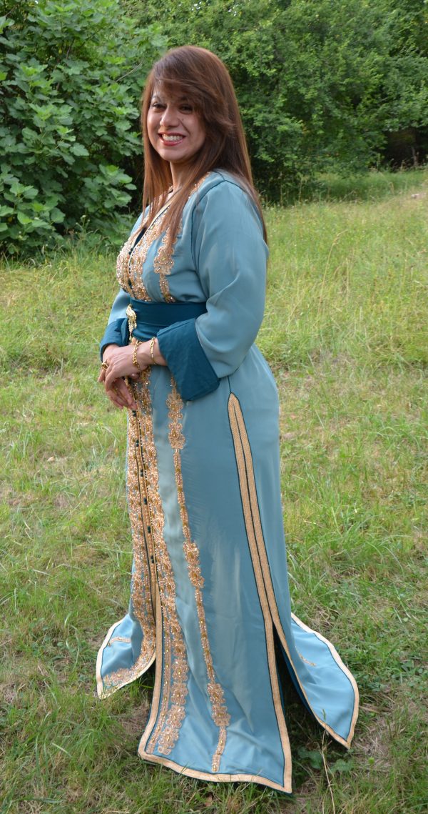 Caftan à perles et broderie en fil doré - Réf : AS40