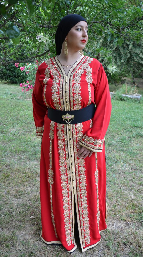 Caftan à perles et broderie en fil doré - Réf : AS40